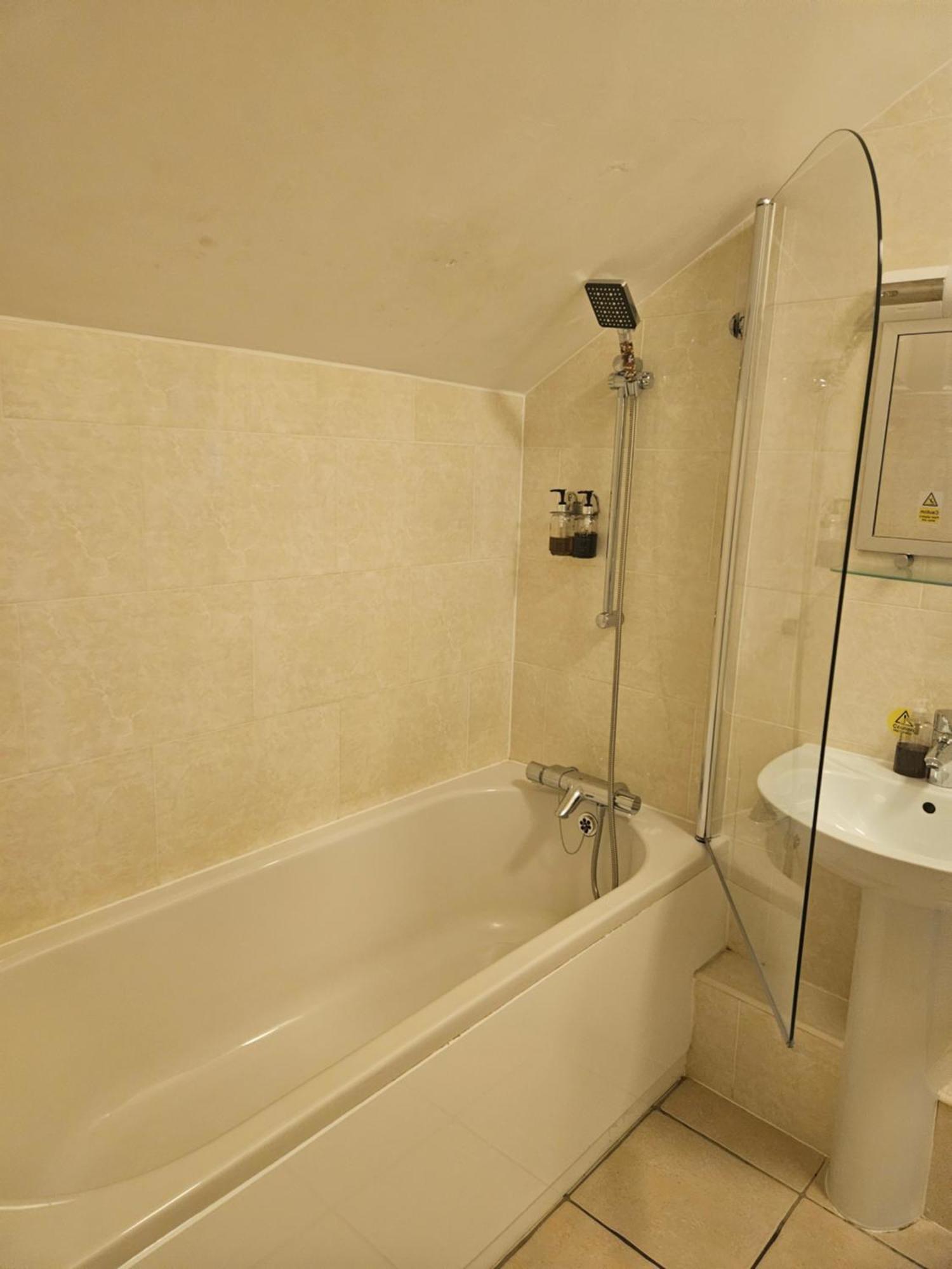 The Imperial Dragon Hotel 3*